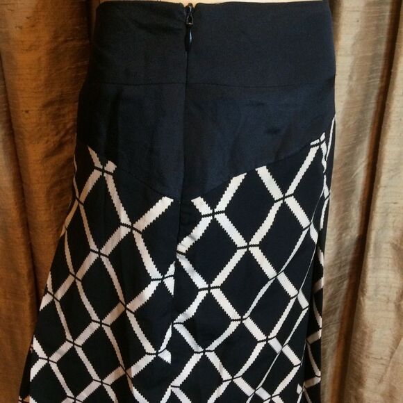 Collective Concepts Pleated Skirt-Diamond Pattern - Picture 10 of 12